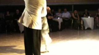 www.tango-on-tour.net: Hector Corona y Silvina Machado bei Tango Grazioso März 2010