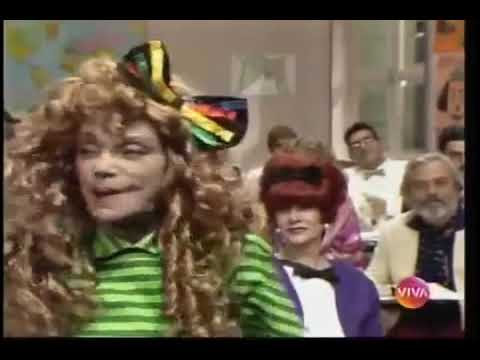 "Escolinha do Prof. Raimundo" (Anos 90) - Professor pergunta à D. Bela: "Já topou com um rezingão?"