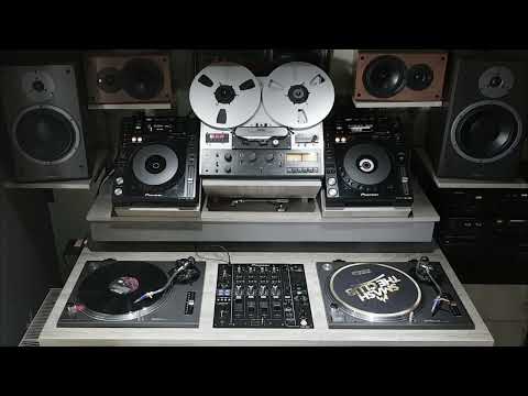 Frankie Knuckles Featuring Nicki Richards    Keep On Movin' (Main Mix)