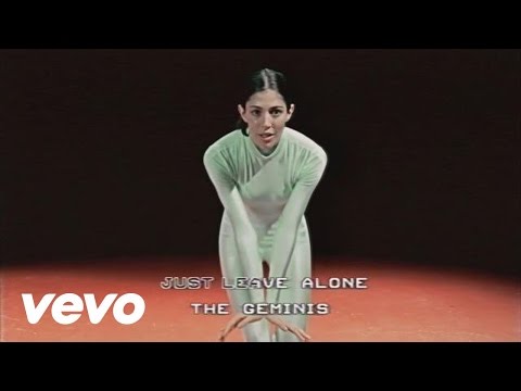 Chairlift - Amanaemonesia (Video)