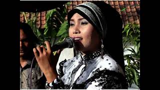 Download lagu 'Dulu & Kini' Vokal Siti Aiyah mp3