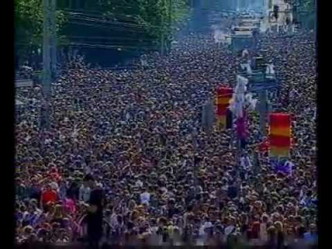 Madwave live @ Street Parade 2001 - Zurich (part 1 of 8)