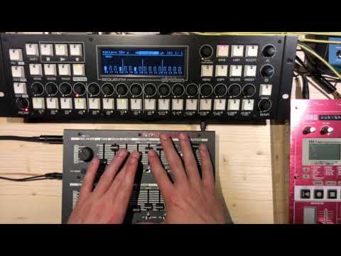 Sequentix Cyrklon play Syncussion SY-1M