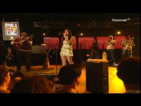 Amy Winehouse Live 8th September 2004 at New Pop Festival FULL SHOW