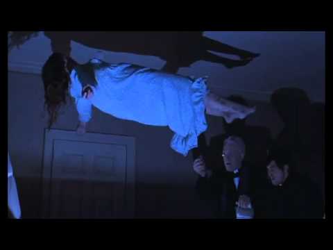 Cult Horror Movie Scene N°24 - The Exorcist (1973) - Head Spinning
