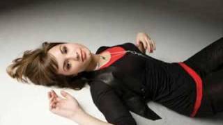 Demi Lovato / Trainwreck FULL HQ w/LYRICS