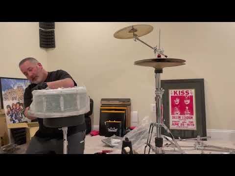 UNBOXING A MUSIC CITY CUSTOM