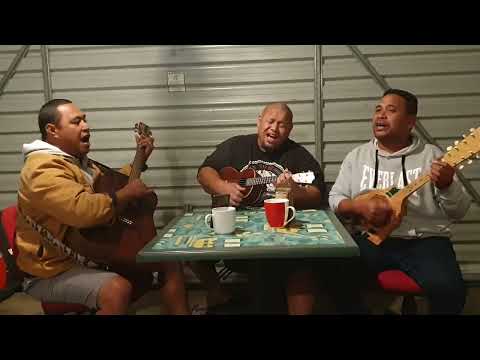 C Mayjah singing Rev Peri Daniels "So Mai Ra To Rima"