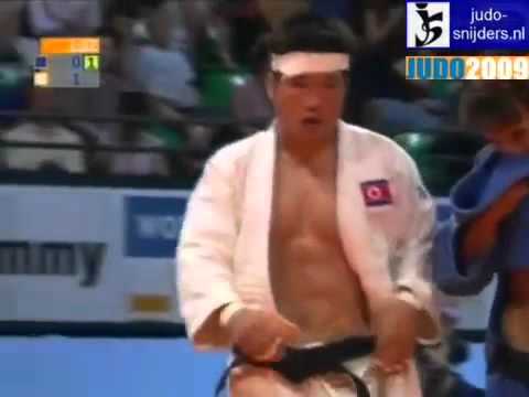 JUDO 2009 World Championships: Volodymyr Soroka (UKR) - Chol Su Kim (PRK)
