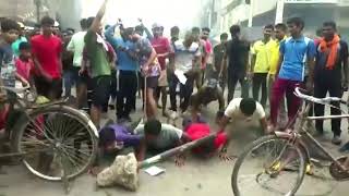 [哈拉] 印度役男燒毀火車，抗議只能當四年兵