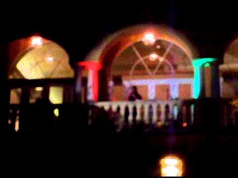 Woman singing opera at a Italian Hotel at Universal Studios