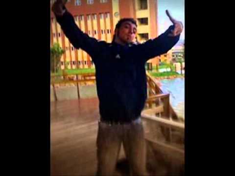 Metin Aker - Yeni Bi Manita Yapmıssın 2011