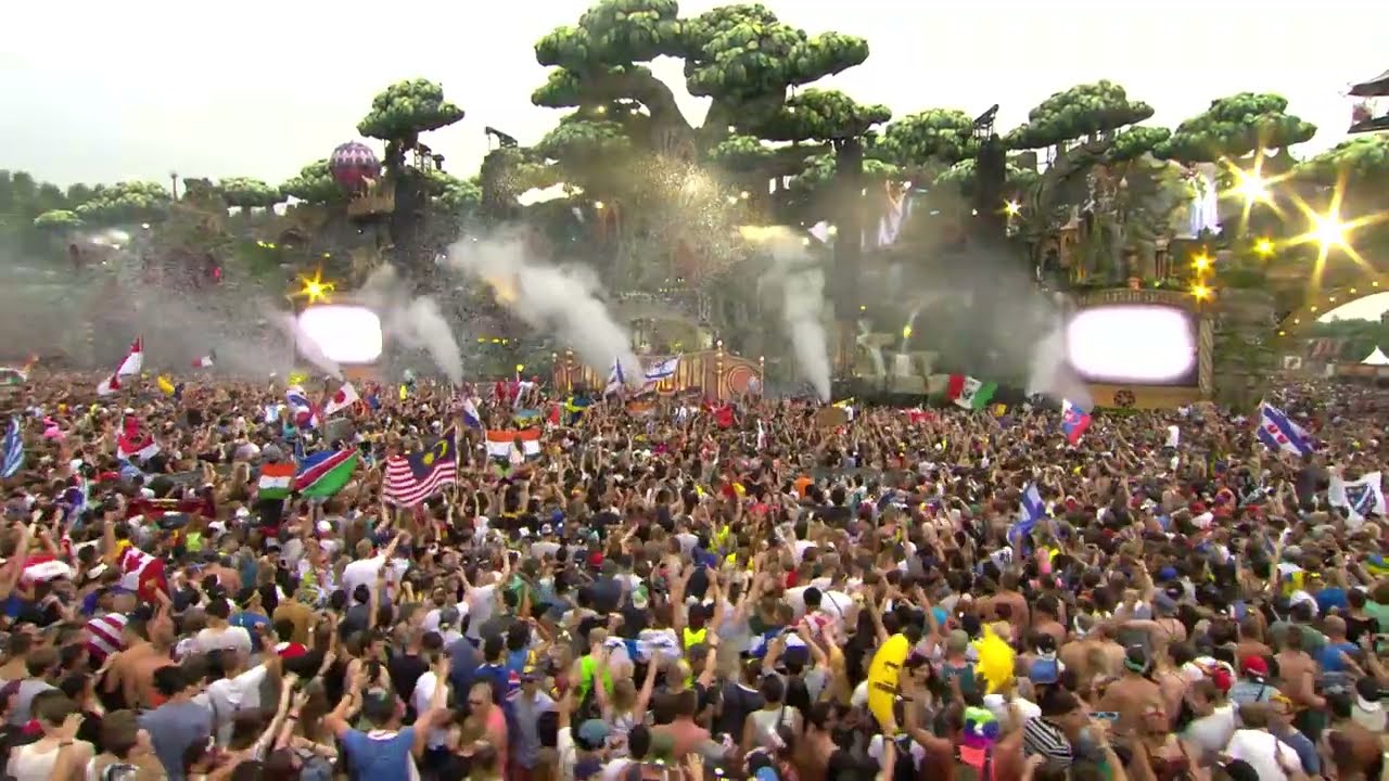 Throwback to Chainsmokers, Tomorrowland 2016