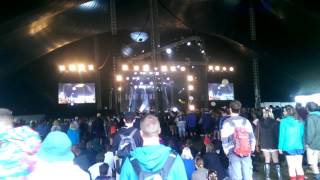 Saint Raymond Fall At Your Feet Glastonbury 2015