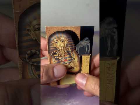 Some 90s goosebumps monster magic!! #nostalgia #tradingcards #goosebumps #90skids #90snostalgia