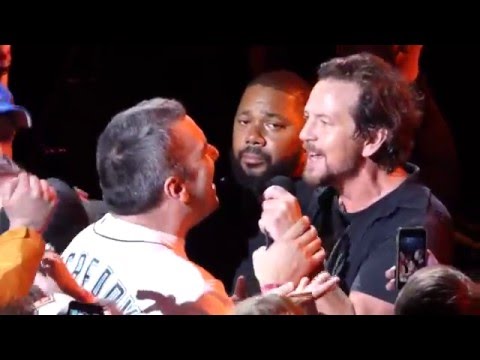 Pearl Jam - Thin Air - Toronto (May 10, 2016)