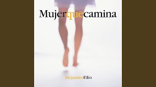 Mujer que camina (Alejandro Filio)