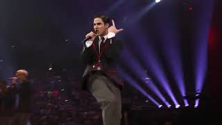 Raise Your Glass (The Warblers) - Glee: The 3D Concert