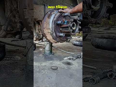 Precise Truck Brake Drum Installation Process.#shorts #automotive #mechanic #machine #diy