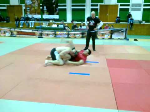 BJJ No Gi Pazardjik 2011   Angel Karaivanov vs Nikolay Neshev 2  90kg