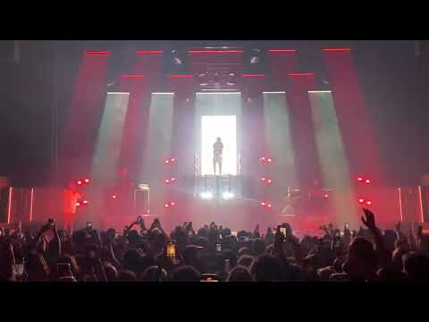 Adèle Castillon feat. Gazo - "Ce soir" (à Paris)