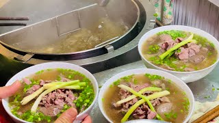 Top 5 Oldest & Most Famous Beef & Chicken Pho Spots in Hanoi 🤤 | Vietnamese Street Food