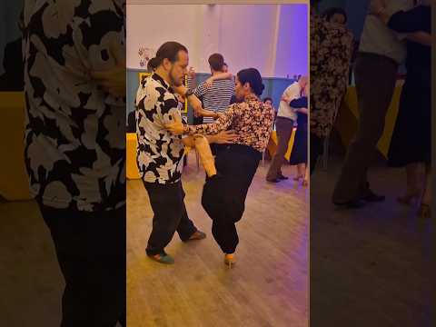Tango Turns: Soltadas with Boleos ✨️ @PDuarteTango @PaulaDuarteTango @tangofeverlondon7738