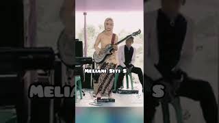 Download lagu gitaris kebaya yg bikin lelaki gemoyyy.... mp3