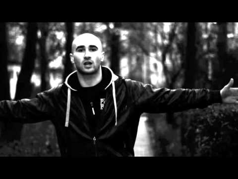 CWZ- Człowiek wiecznie zagubiony ( Official Video )