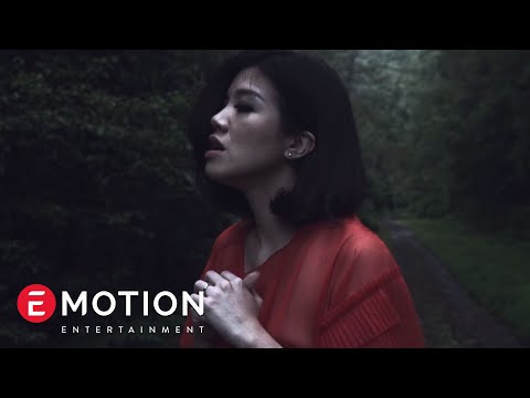 Agatha Suci - Saat Cinta Hampa (Official Music Video)