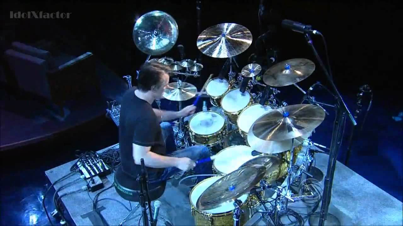 Gavin Harrison - Drum Solo (2nd Week) - The Chicken - David Letterman.mp4 - YouTube