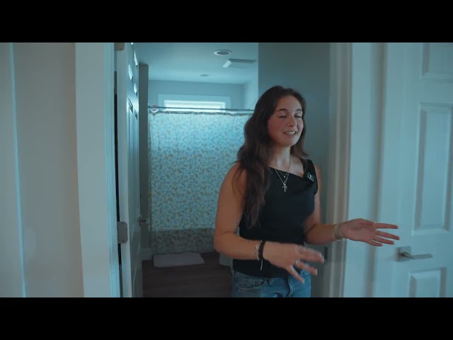 Thumbnail for video titled: College View Apartments Tour | Cedarville University Student Housing