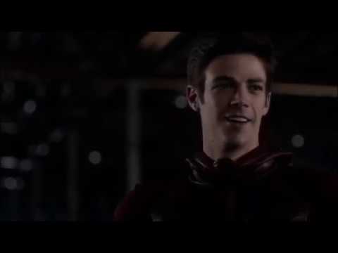 The Flash 2x02 Barry And Jay VS Sand Demon