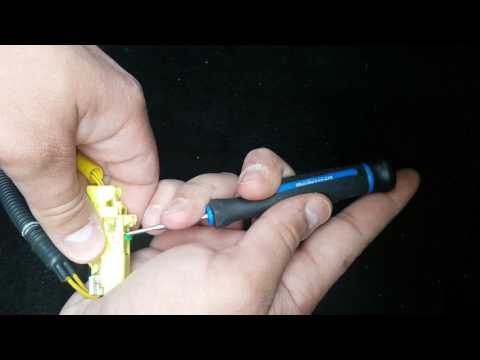 Disconnect Subaru Seat SRS Plug