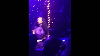 Kelis Runnin&#39; Live clip