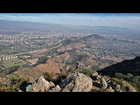 CERRO EL CARBON, Vitacura, Región Metropolitana, Chile.