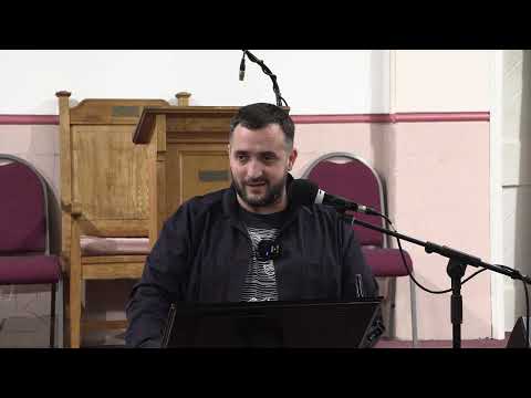 Doar Dumnezeu este Suveran