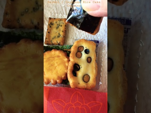 Vídeo relacionado con Usuyaki Crackers Sembei Arroz Japonés, Galletas de Aperitivo Finas y Crujientes, 2 Sabores, Made in Japan