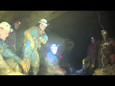 Spéléo lot - La rivière de commande - Aval de la grotte d'Elise - Gramat 46