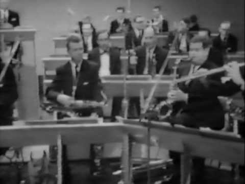 Benny Golson with Alan Branscombe, Dave Goldberg and Tubby Hayes - Put On A Happy Face