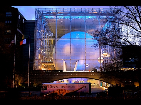 image-What is the Hayden Planetarium Space Show?