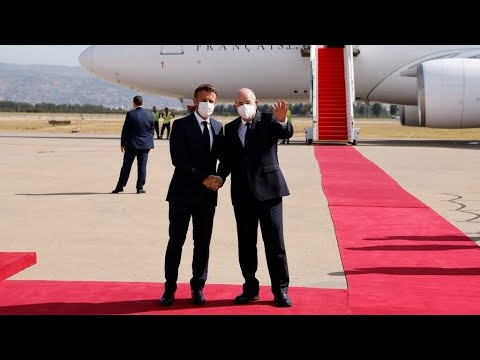 ماكرون بالجزائر في زيارة رسمية تهدف لإحياء العلاقات الثنائية وطي صفحة القطيعة • فرانس 24