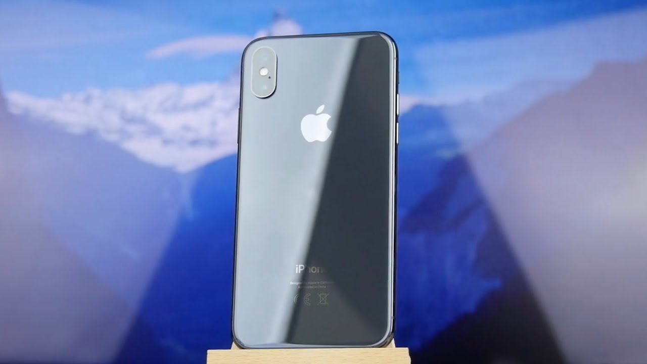 Apple iPhone X 64Gb Space Gray (MQAC2) video preview