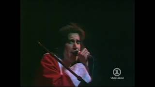 TV Live: The Kinks - "Father Christmas" (Live from VH1)
