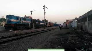 preview picture of video '12421 Hazur Sahib Nanded - Amritsar Superfast Express'