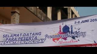 preview picture of video 'Pesantren Holiday Juni 2018  Daarul Qur'an Lampung'