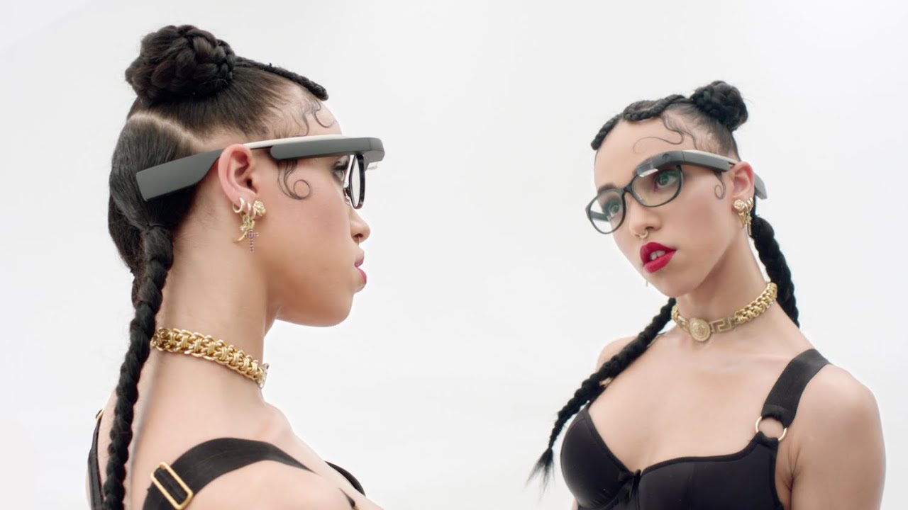 FKA twigs – ”#throughglass”