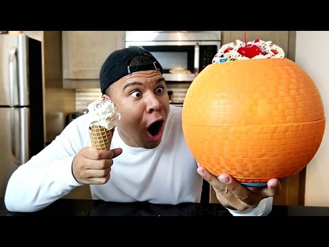 KICK THIS BALL TO MAKE ICE CREAM!!