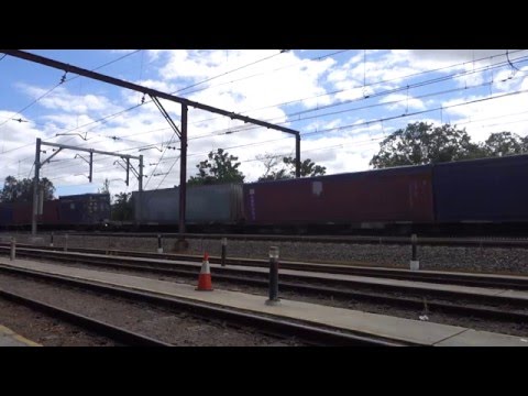 NR18 (Indian Pacific) leads 6SB1 - 4/12/15