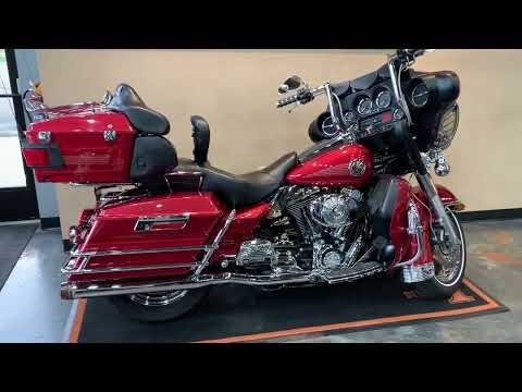 2004 Harley-Davidson Ultra Classic in Sierra Red-FLHTCUI
